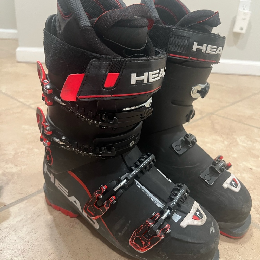 2016 Head Vector EVO 110 Black/Anth-Red 27.5 Men's Ski Boots with bag